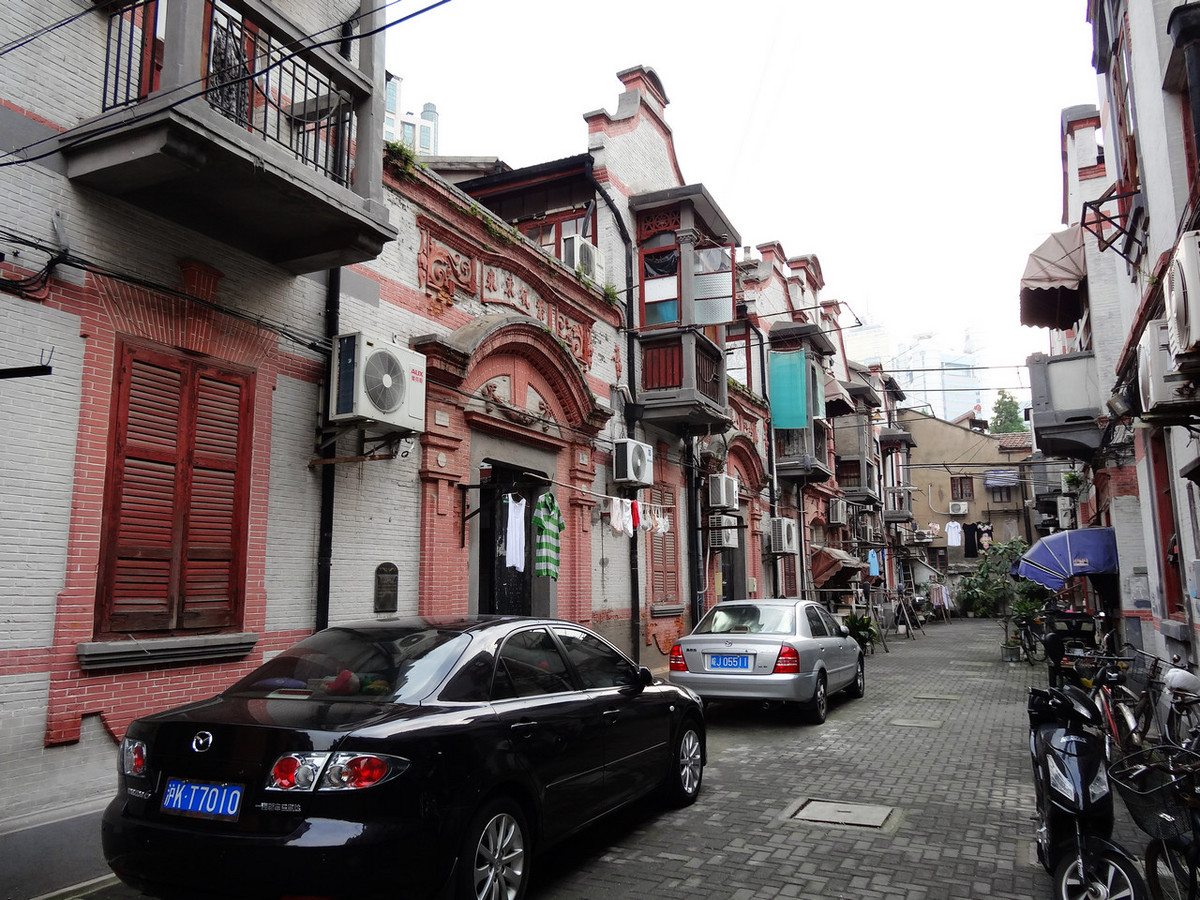 张园：典型的上海老弄堂