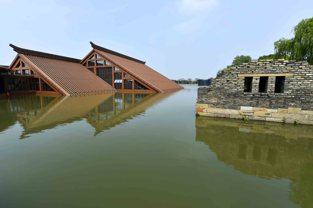 图为广福林文化遗址“漂浮在水上”的博物馆2.jpg