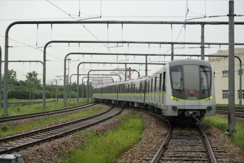 上海地铁第5000辆列车"落户"2号线