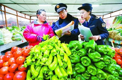 从农田到餐桌，如何保证“舌尖上的安全”