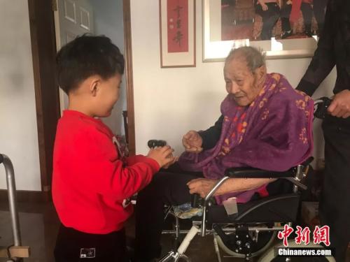 点击进入下一页