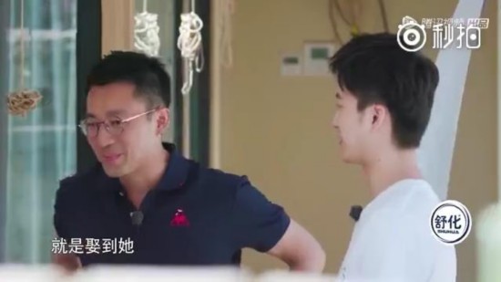 江宏杰问福原爱要不要一起洗澡，她的反应简直像偶像剧一样甜！