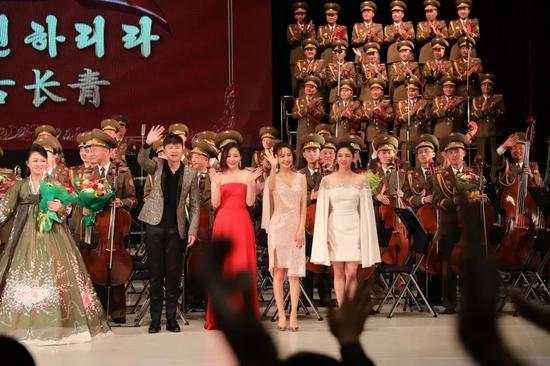 中国这部电视剧在朝鲜火了，朝民众向佟丽娅要签名