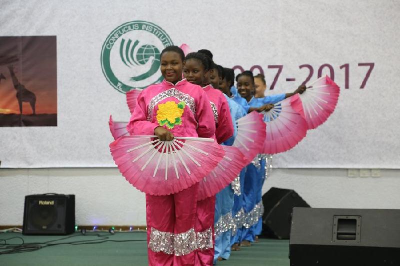 【中国那些事儿】中国40年快速发展是个传奇!非洲媒体:中国是学习的好榜样