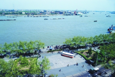 光明日报文化周末版：影像对比中的沧桑巨变