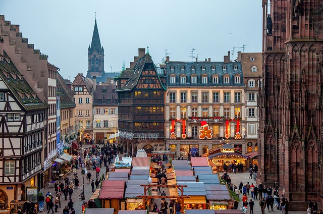 Strasbourg-christmas-market-08.jpg