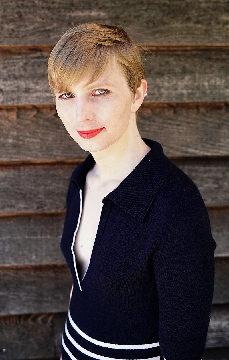 800px-Chelsea_Manning_on_18_May_2017.jpg