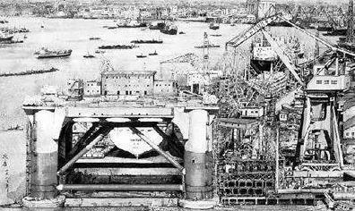上海船厂建造的海上石油平台.jpg