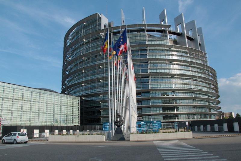 斯特拉斯堡欧洲议会大厦.jpg