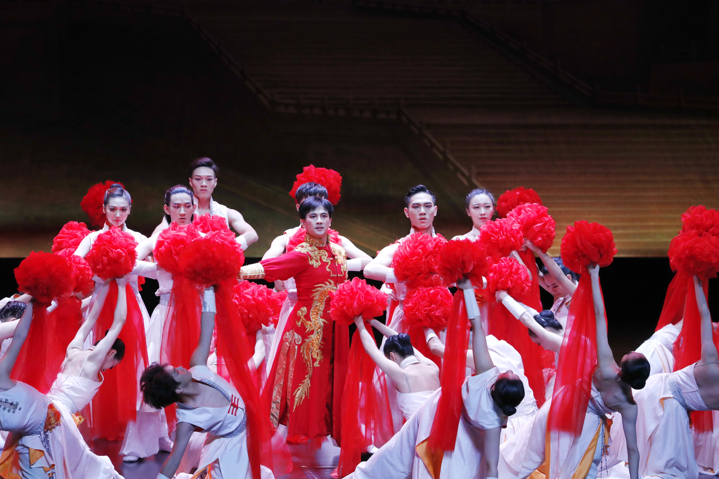 《舞出中国风》公益展演，黄豆豆携舞蹈志愿者舞出浓浓中国风