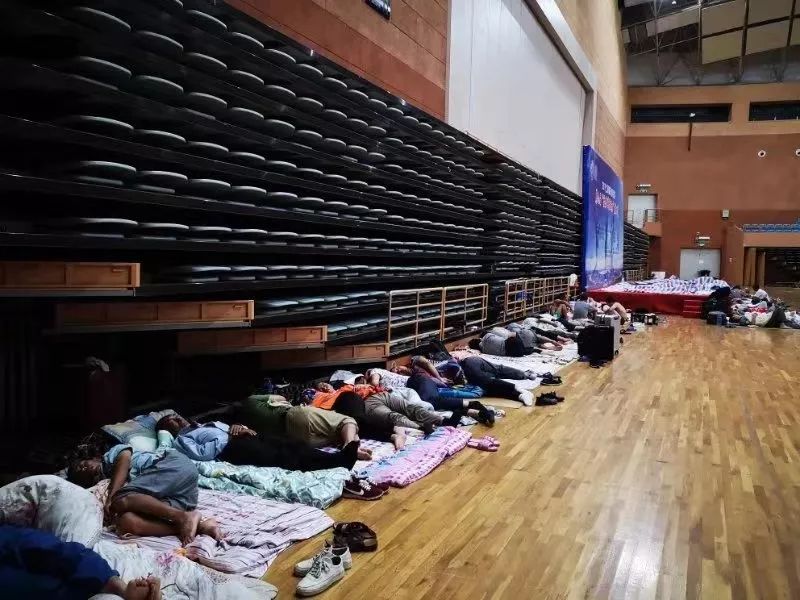 shanghaihaishidaxue .jpg