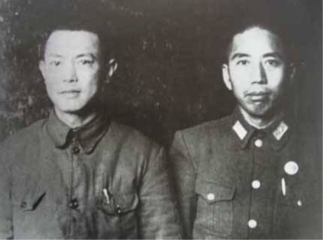 李先念（左）与王震.jpg