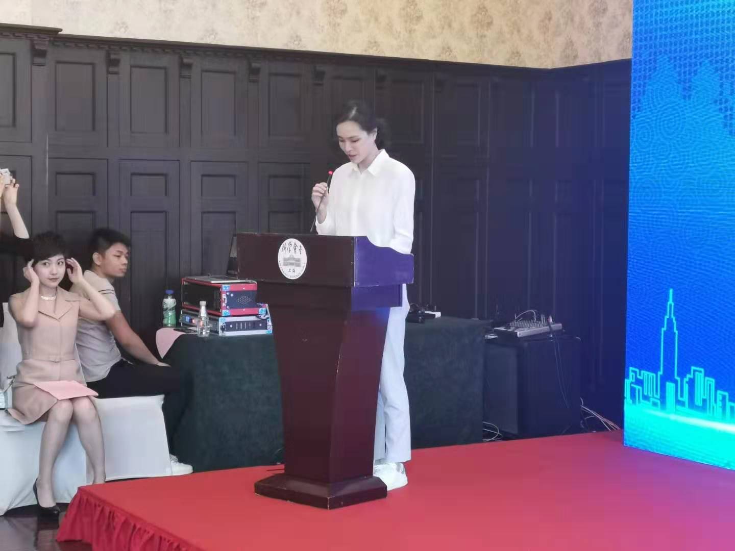 吴3.jpg
