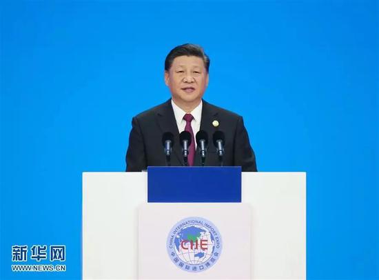 　　2018年11月5日，首届中国国际进口博览会在上海开幕。国家主席习近平出席开幕式并发表题为《共建创新包容的开放型世界经济》的主旨演讲。新华社记者 姚大伟摄