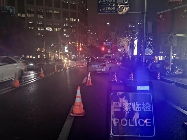 【我在岗位上】夜未央，警相伴，“绣”出最美申城