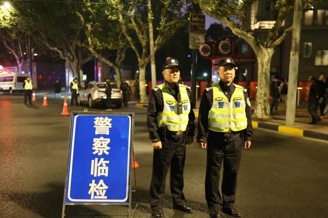 【我在岗位上】夜未央，警相伴，“绣”出最美申城