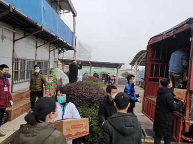 6万只口罩送抵黄冈“小汤山” 2-1835.png