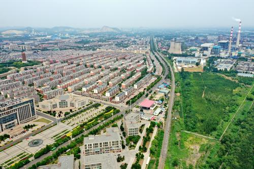 7月12日拍摄的河北省唐山市古冶区城区(无人机照片).