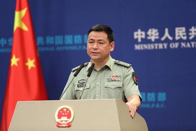 国防部举行例行记者会,国防部新闻局副局长,国防部新闻发言人任国强