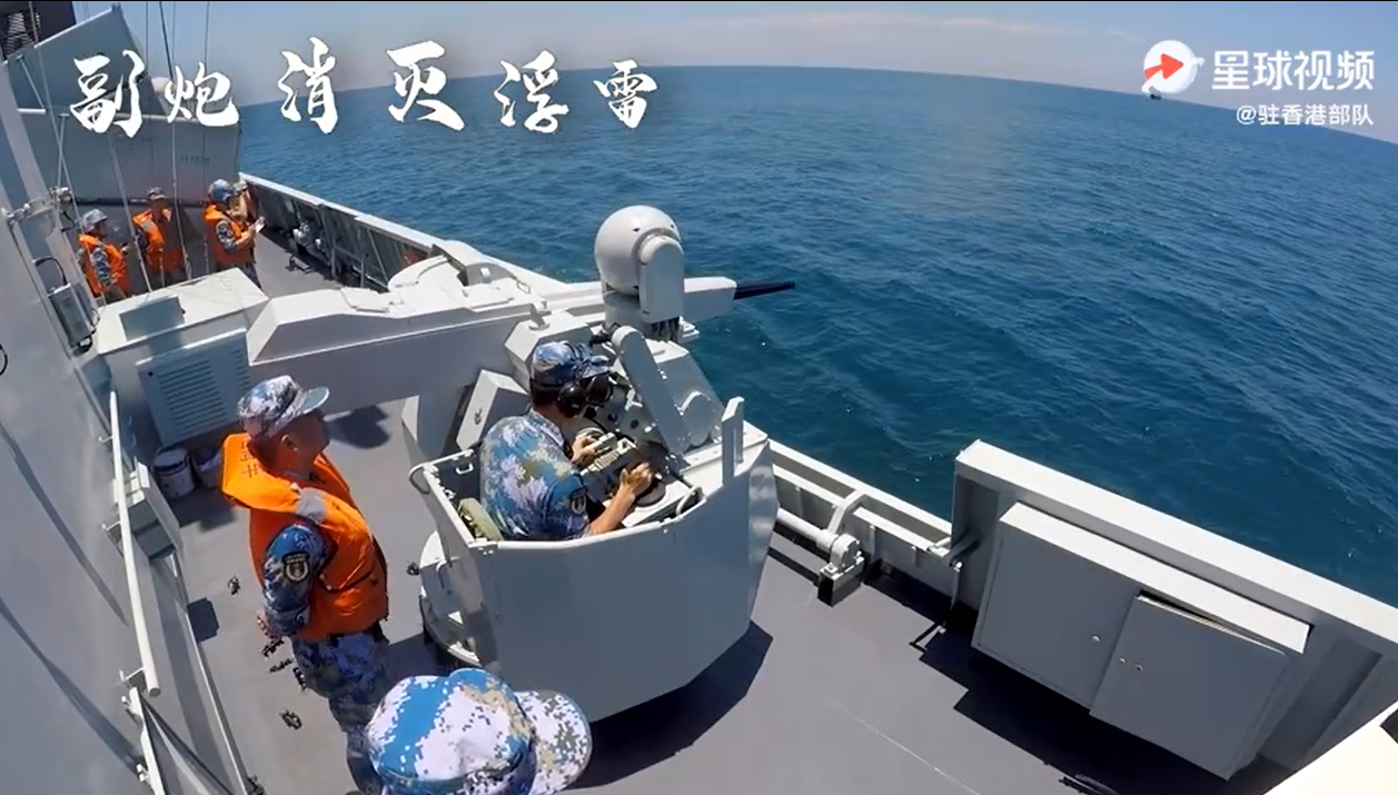 鱼雷出击!驻港部队海军组织南海实战化训练