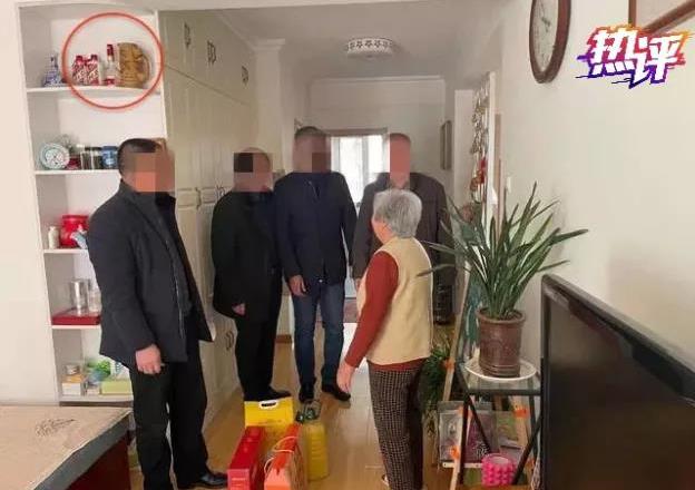发生在山东青岛的一起慰问活动。央视新闻 图