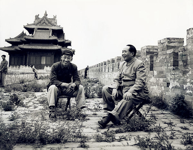 1954年毛泽东在神武门城楼.jpg