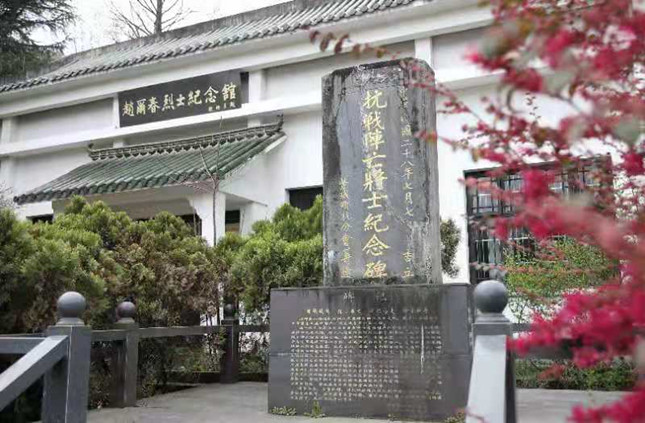 内976f9913450732fb_副本.jpg