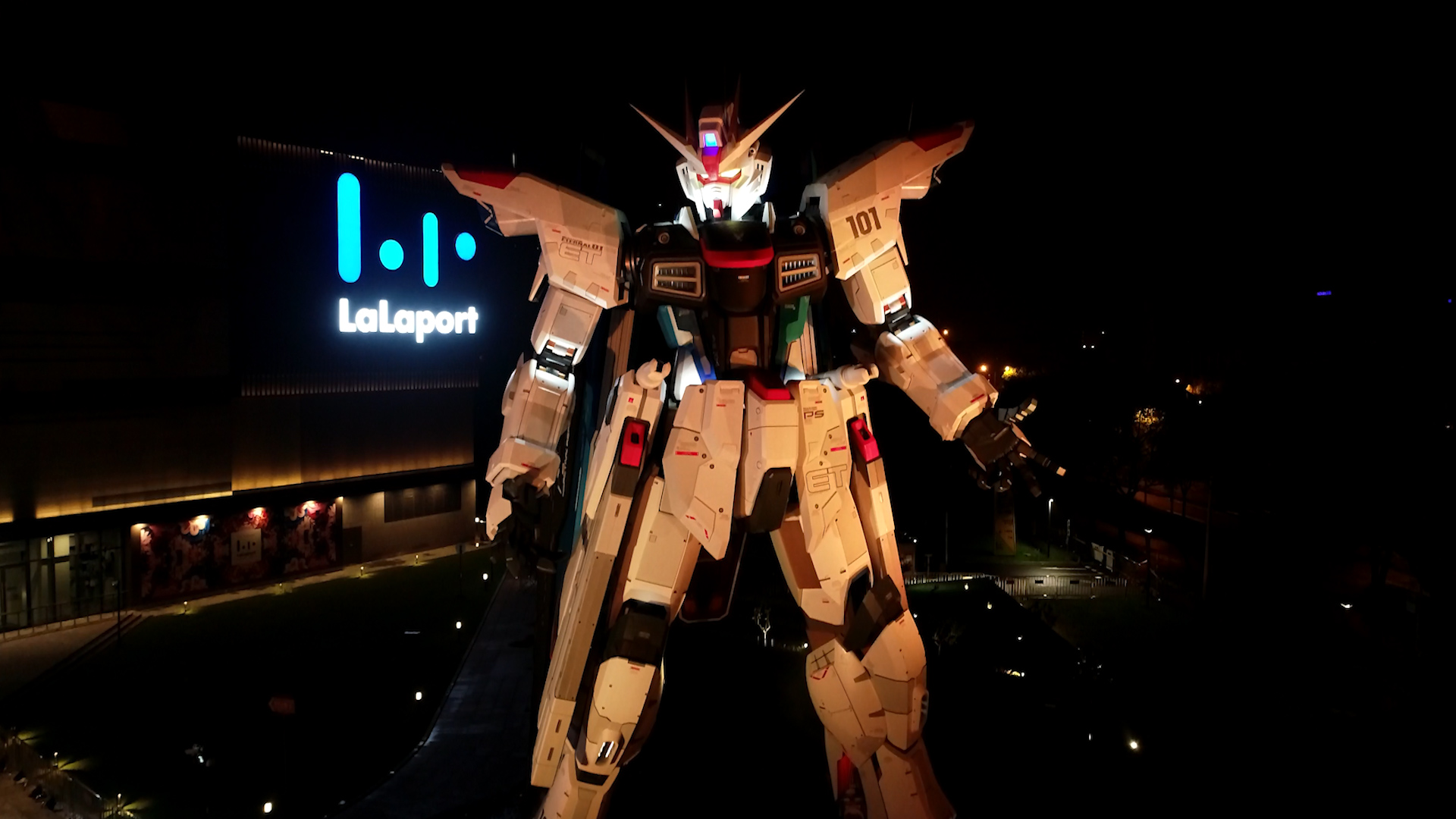 序列 01.00_00_02_13.Still001.jpg