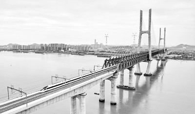 首条民营控股高铁杭台高铁正式开通运营