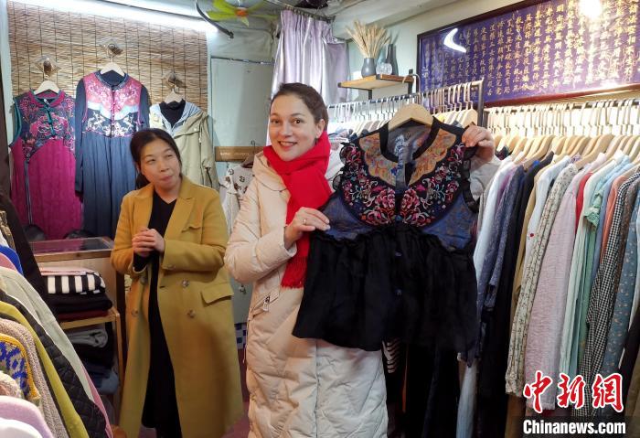 点击进入下一页