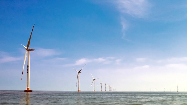 全国第一家海上风电产业化项目——三峡响水风电.JPG