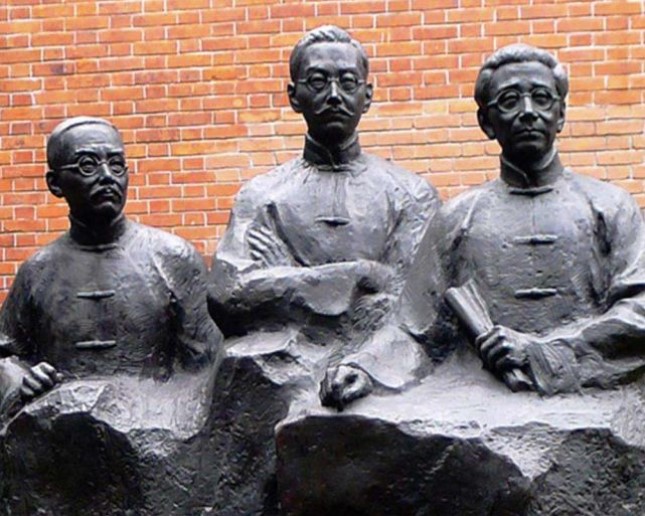 中國地質科學創始人，左起章鴻釗、丁文江、翁文灝.jpg