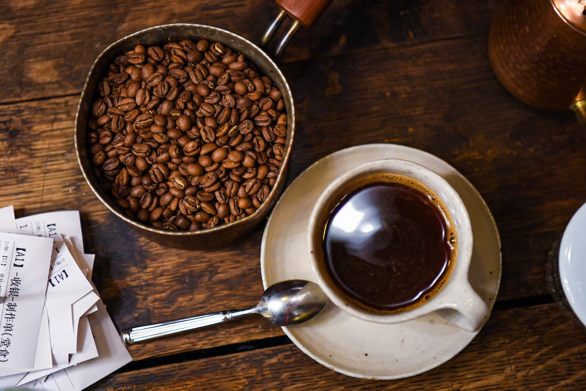 咖啡与茶饮的碰撞 CoCo都可携手冠军咖啡师亮相上海咖啡美食文化