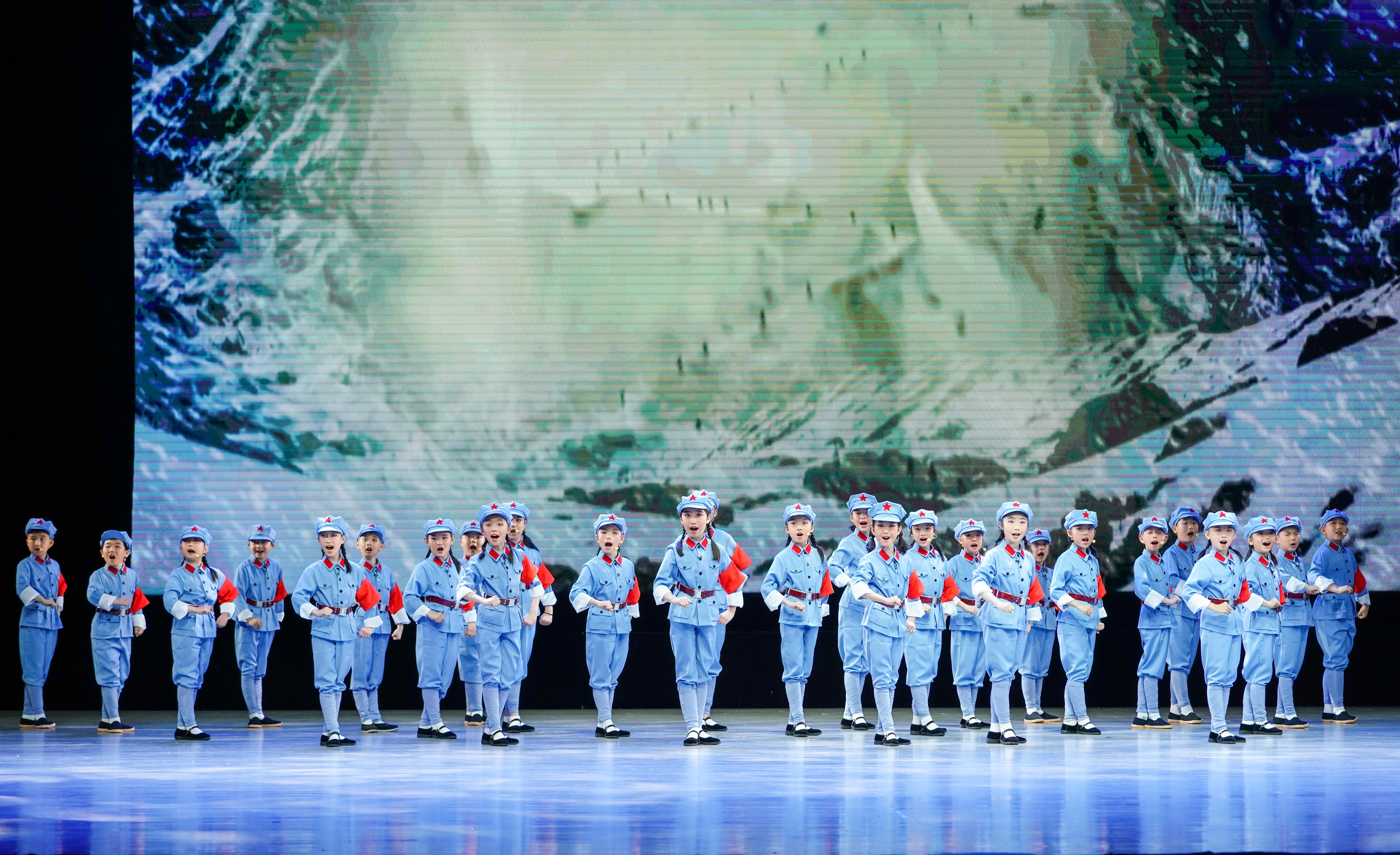 7 2022年5月“星辰锡剧社”队员们表演锡剧《长征》，弘扬中华戏曲文化， 传承红色基因.jpg