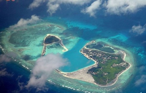 中方加强在南沙岛礁装备部署系反制美国航行自由?国防部回应