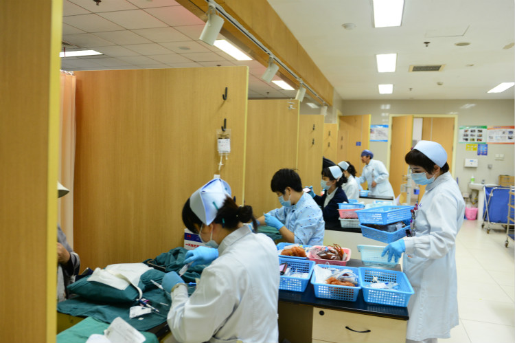 肿瘤1_meitu_1.jpg 肿瘤1_meitu_1.jpg