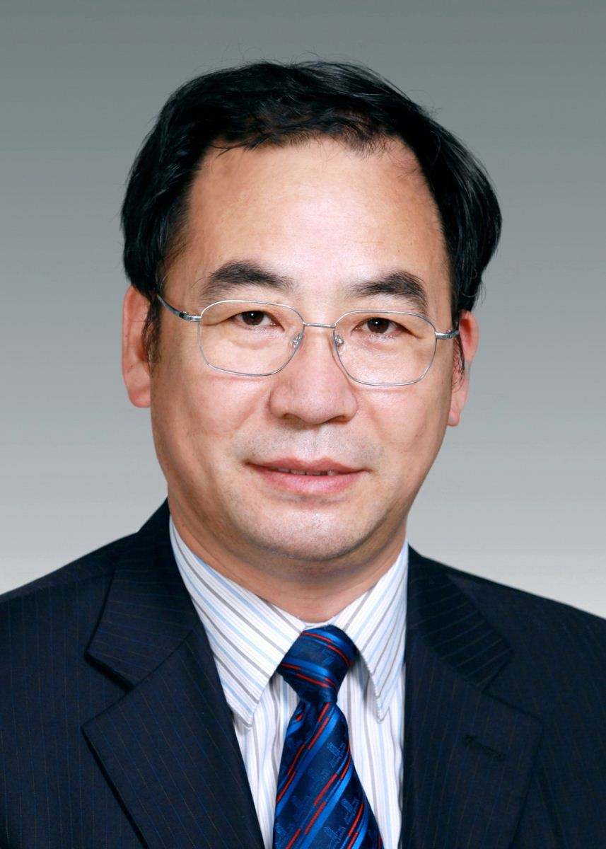 三十二年前,这两名复旦学生提倡设立"宪法节"