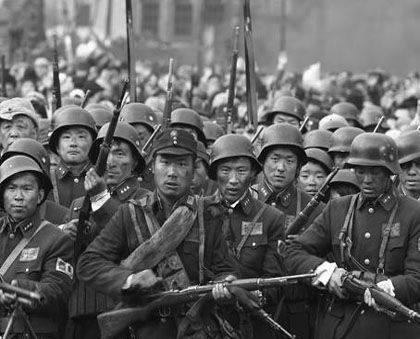 由两路作战部队组成:松井石根指挥的上海派遣军,辖吉住良辅的第九师团