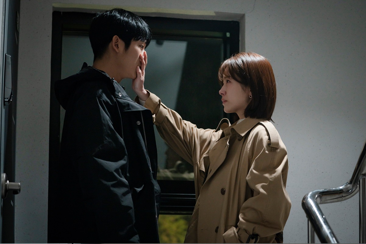 引起爭議的韓劇《春夜》，為何會拿到8.8的高分？ 戲劇 第3張