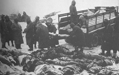 北极熊团逃亡中抛弃了许多美军尸骸.jpg