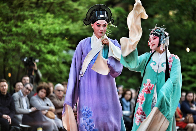 张军牡丹亭.jpg 张军牡丹亭.jpg