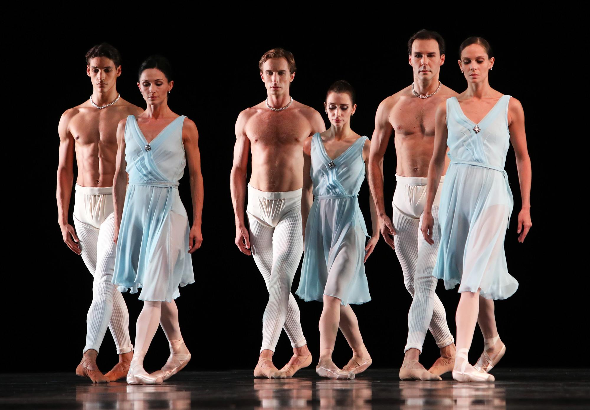 Het Nationale Ballet - Adagio Hammerklavier - Photocredits Hans_Gerritsen - Dancers ensemble - 6SEP2537_副本.jpg