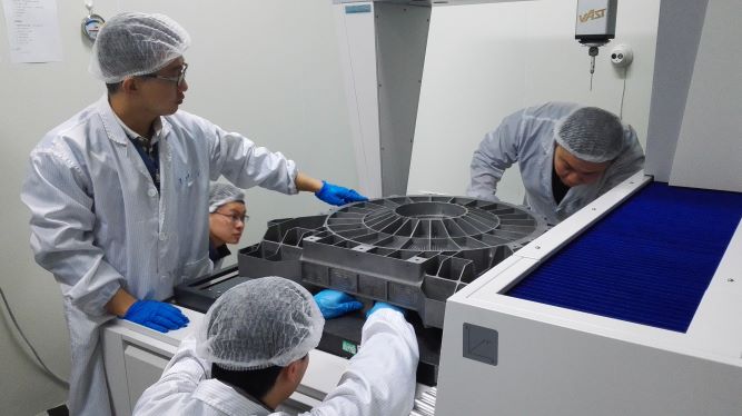 精密修磨至微米量级.jpg 精密修磨至微米量级.jpg