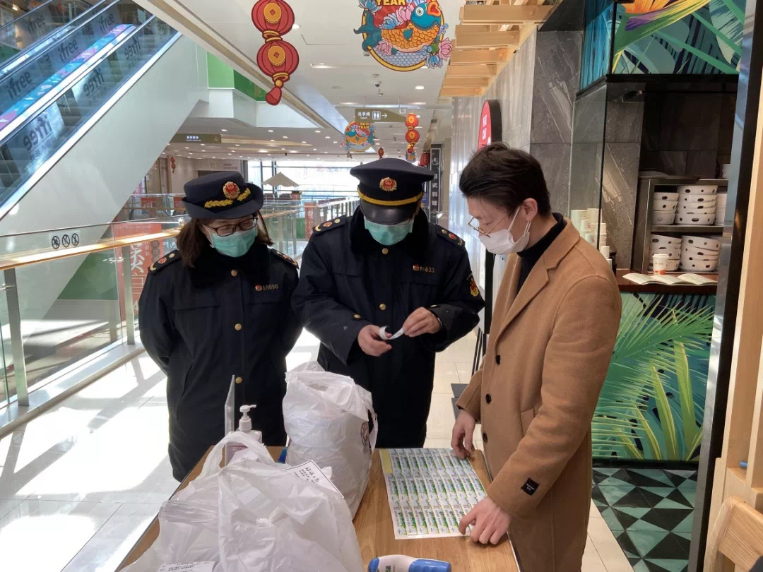 餐饮企业陆续复工青浦区下发食品经营单位疫情防控告知书并开展专项