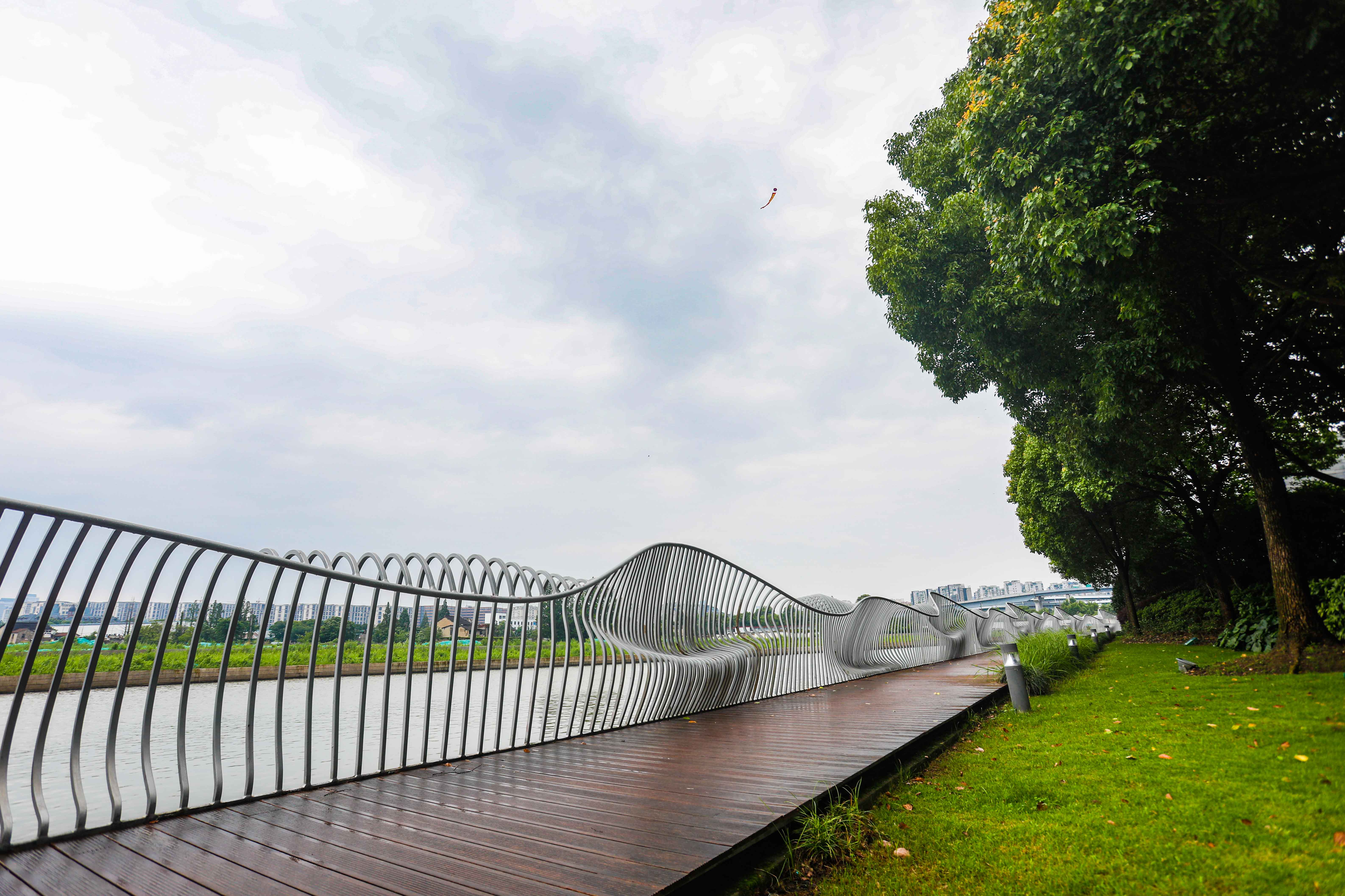长宁苏州河健身步道图片