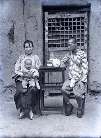 三台快乐的一对1929夏 副本.jpg