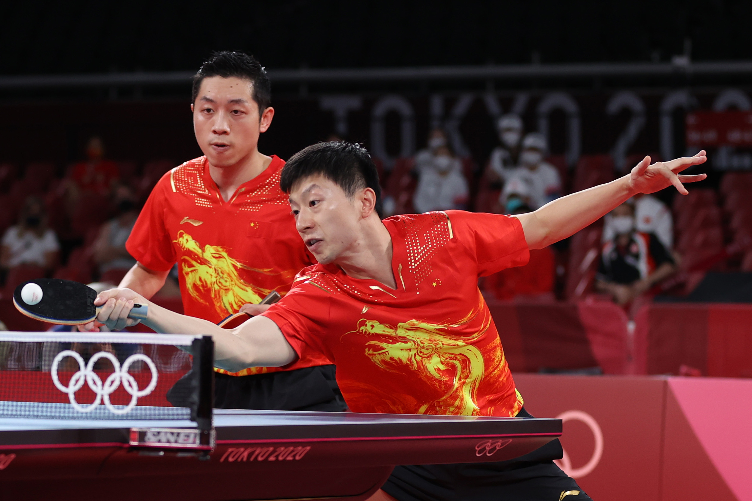 爆燃全场！乒乓球男子双打解放军队夺冠 - 中国军网