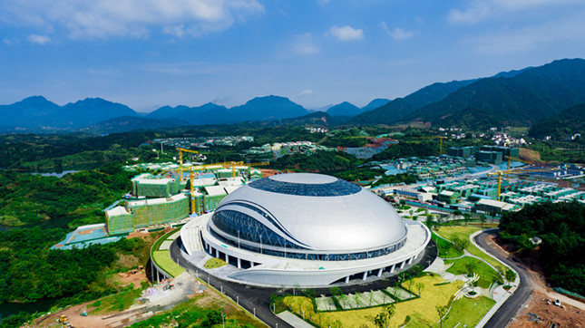 nei .摄影师：谷元浩_副本.jpg