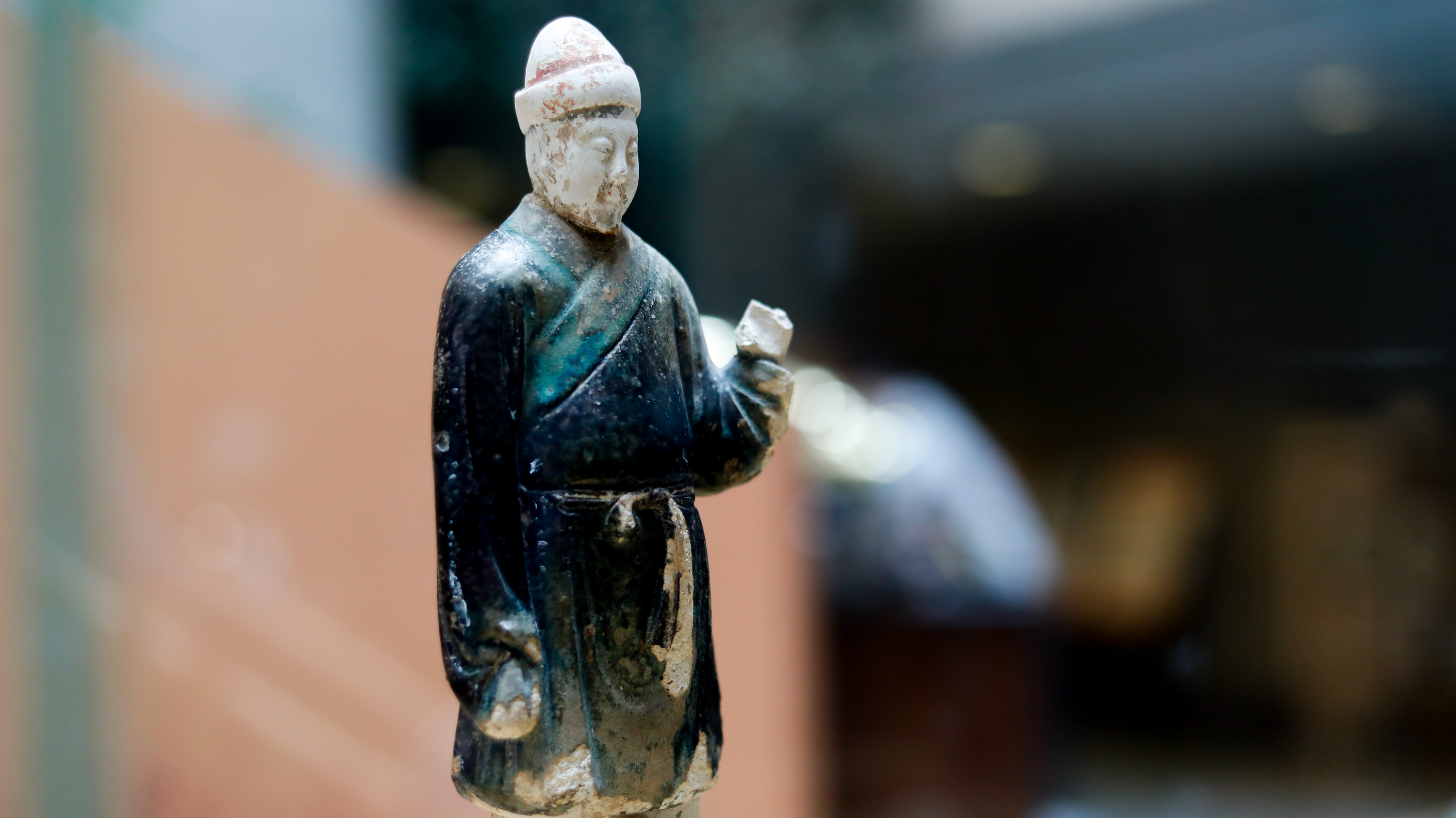 视频又一流失海外文物回家明代陶俑今日入藏上海博物馆