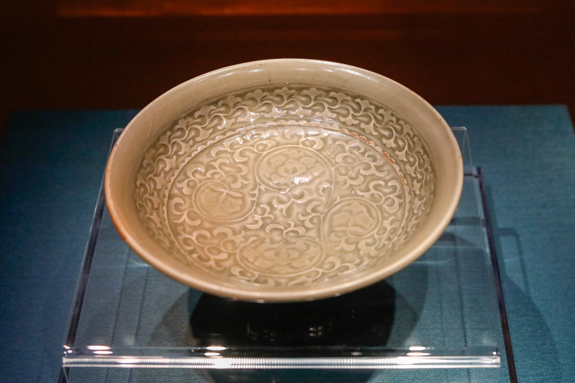 3248629_w2000.jpg